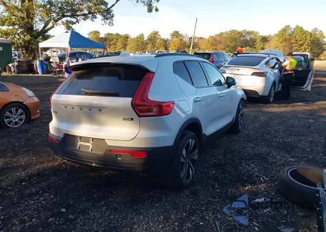 2024 Volvo Xc40 B5 Ultimate Dark Theme из США, поврежденный, VIN YV4L12UM5R2340682